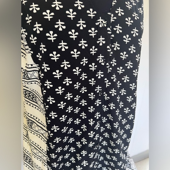 Asos Mini Tab Side Button Down Peplum Hem Sundress in Black & White Print 8 - Picture 3 of 6